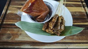 Raw Beef Satay (30s) (With Sauce)