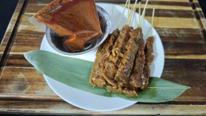 Raw Jumbo Beef Satay (30s) (With Sauce)