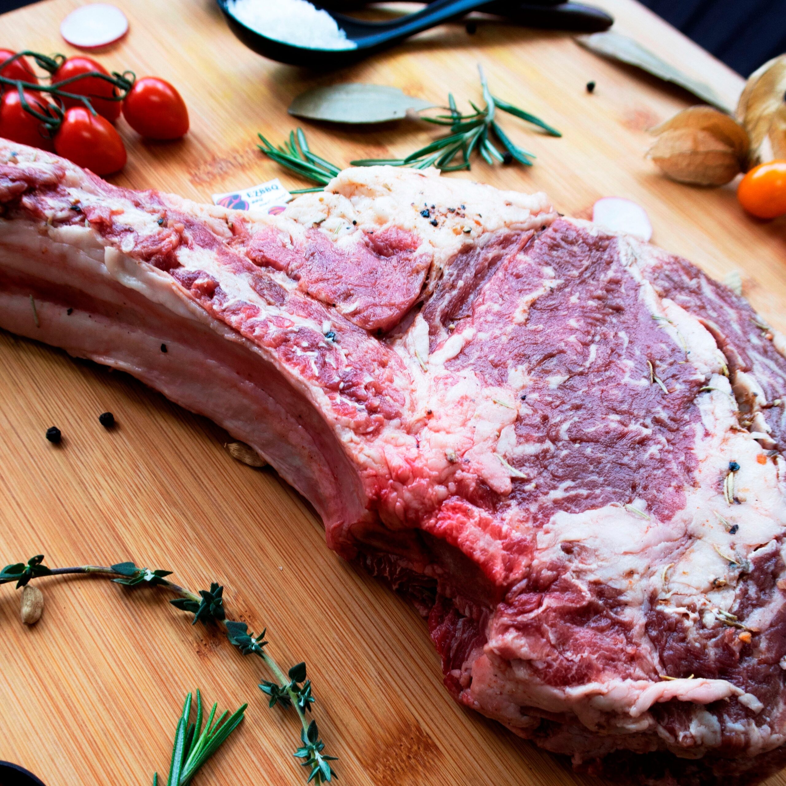 Raw Wagyu Tomahawk (~1.3 kg)